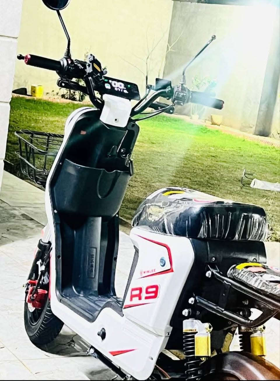 السلام عليكم
موطور شحن R9
فوول مواصفات
سرعه 99 حقيقي
بطارية 32 A
ملف 2000 W
#للبيع
#الاتصال_على_الرقم
***********♥️✋
