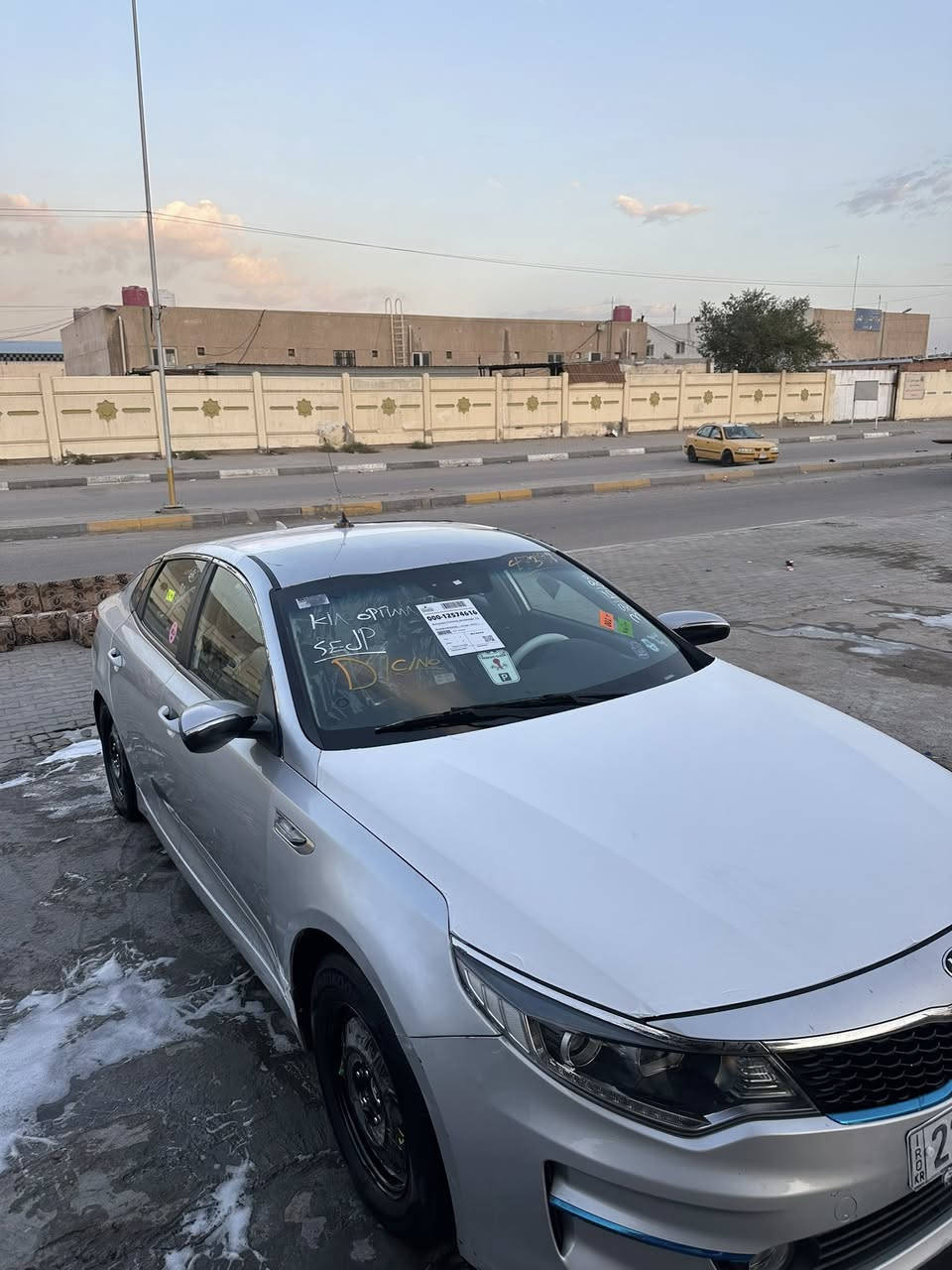 السلام عليكم من رخصت اللدمن المحترم
كيا k5 موديل 2017
كصه جنطه 
شغل درجه اولى مال كسره وعطش 
تخم تاير 
غرفه جلد  
سياره خط واحد غاز غاز غاز
رقم وسنويه  شغل درجه اولى 
مري شفط
باتري جديد 
تدفئه وتبريد وي السويج
محرك 2000دوش 
سياره كسر فلين كلش حلوه ومرتبه صفاح موس 
مراوس ماكو مشكله
مكاني بصره
خابرني وتدلل 
الشراي بخدمته والموشراي لايتعبني فدوه
٥٨وبيها شي بسيط 
***********
