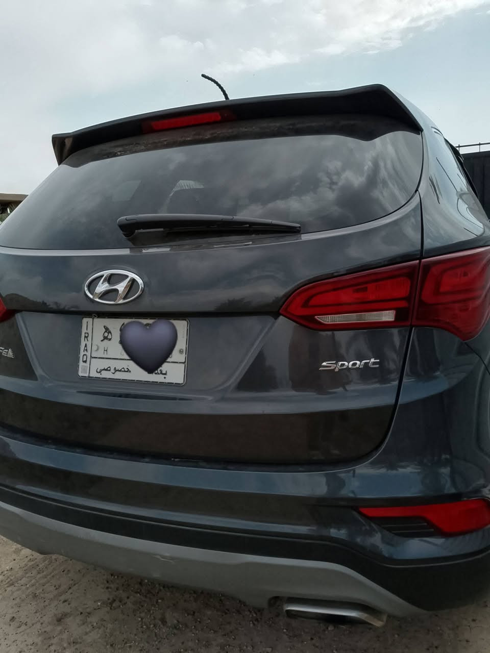 السلام عليكم
للبيع ، سنتافي سبورت 2018 Santafe Sport 
السيارة ماشية 87,337 محرك 4 سلندر 2400 
السيارة 5 راكب قطعتين تبريد رقم بغداد الجديد 
السيارة وارد امريكي فقط الدعامية الأمامية مفصوخة ونفسها مرجعة وهنا بالعراق وكعت على البنيد طابوكة ضرر جداً خفيف ونصبغت مقدمة البنيد كما موضح بالصورة وأيضاً بيها شخط بالباب الخلفي جهة السكن أيضاً موضح بالصورة والسونار مرفق مع الصور السيارة ارضيتها جلد كاملة مابيها اي نقوصات السيارة السعر 160 مكانها بغداد التاجي 
للاستفسار ***********
