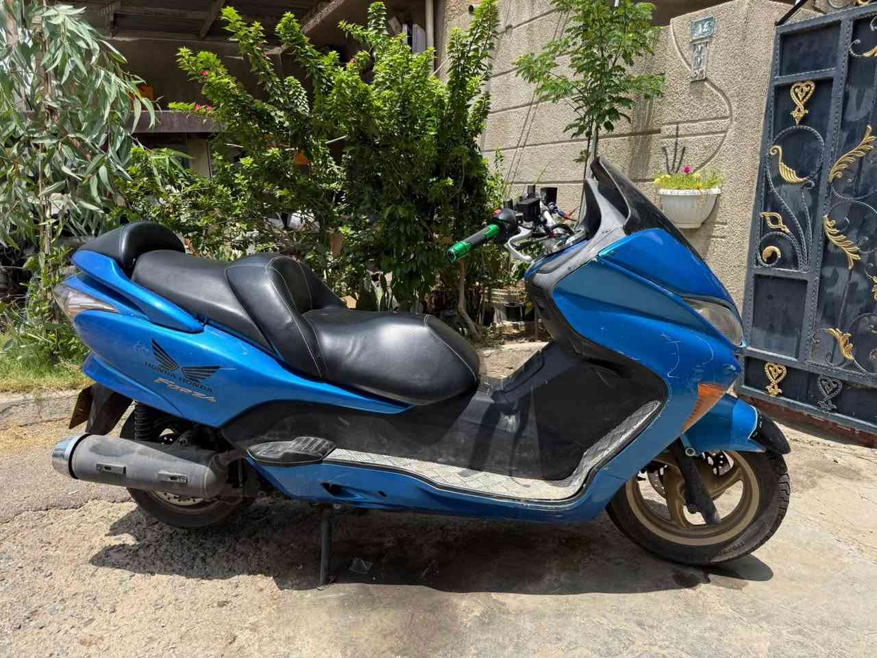 فورزه 0/9
مرقم بغداد 
بكاني بغداد حي العامل 
***********
