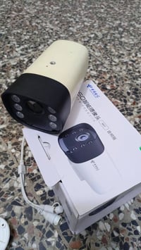 كاميرات • متوفر توصيل