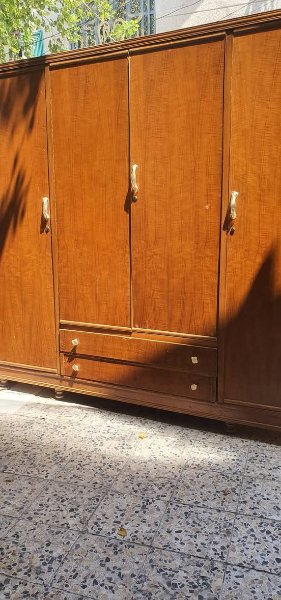 كنتور ٤ أبواب صاج تفصال درجه اولى بلوك  نظيف الظهر فريم براغي الصور ما واضحه لان الضوء مو تمام بالحقيقه احلى خمسه ميل خلف ساحة الصلاة السعر ٢٥٠


**إذا كنت صاحب هذا الإعلان وتريد حذفه لأي سبب، رجاءا أرسل رسالة إلى الدعم الفني**