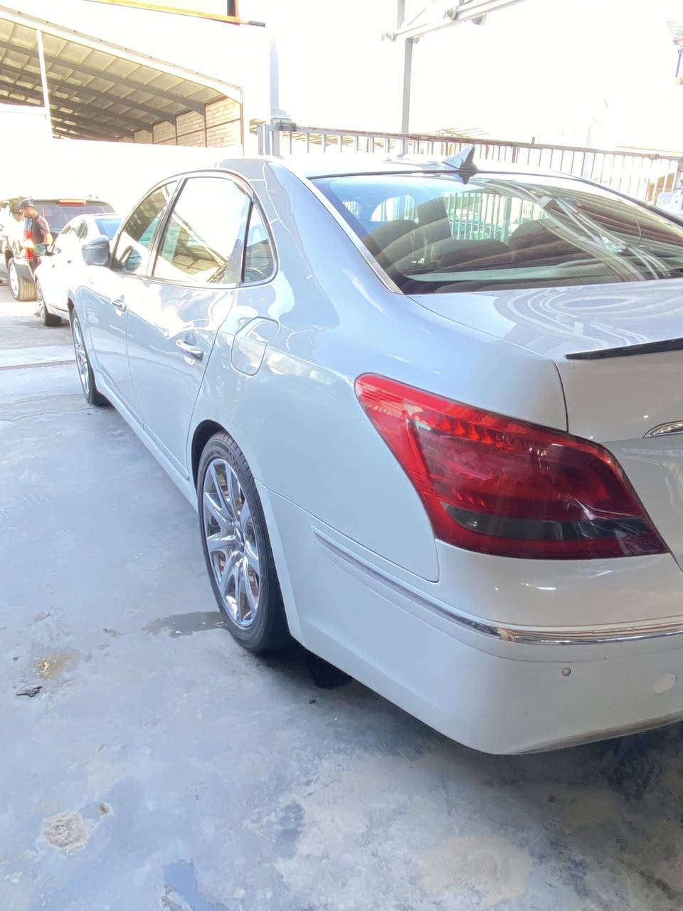 هونداي سنتنيال ايكوس 2013
3قطع صبغ سياره جديده بمعنه الكلمه احله من صور ماشيه 90 فل فل مواصفات VIB داخل بيجي 
ترهم بيع ومراوس جميع انواع السيارات لأستفسار 
*********** السعر 148$
