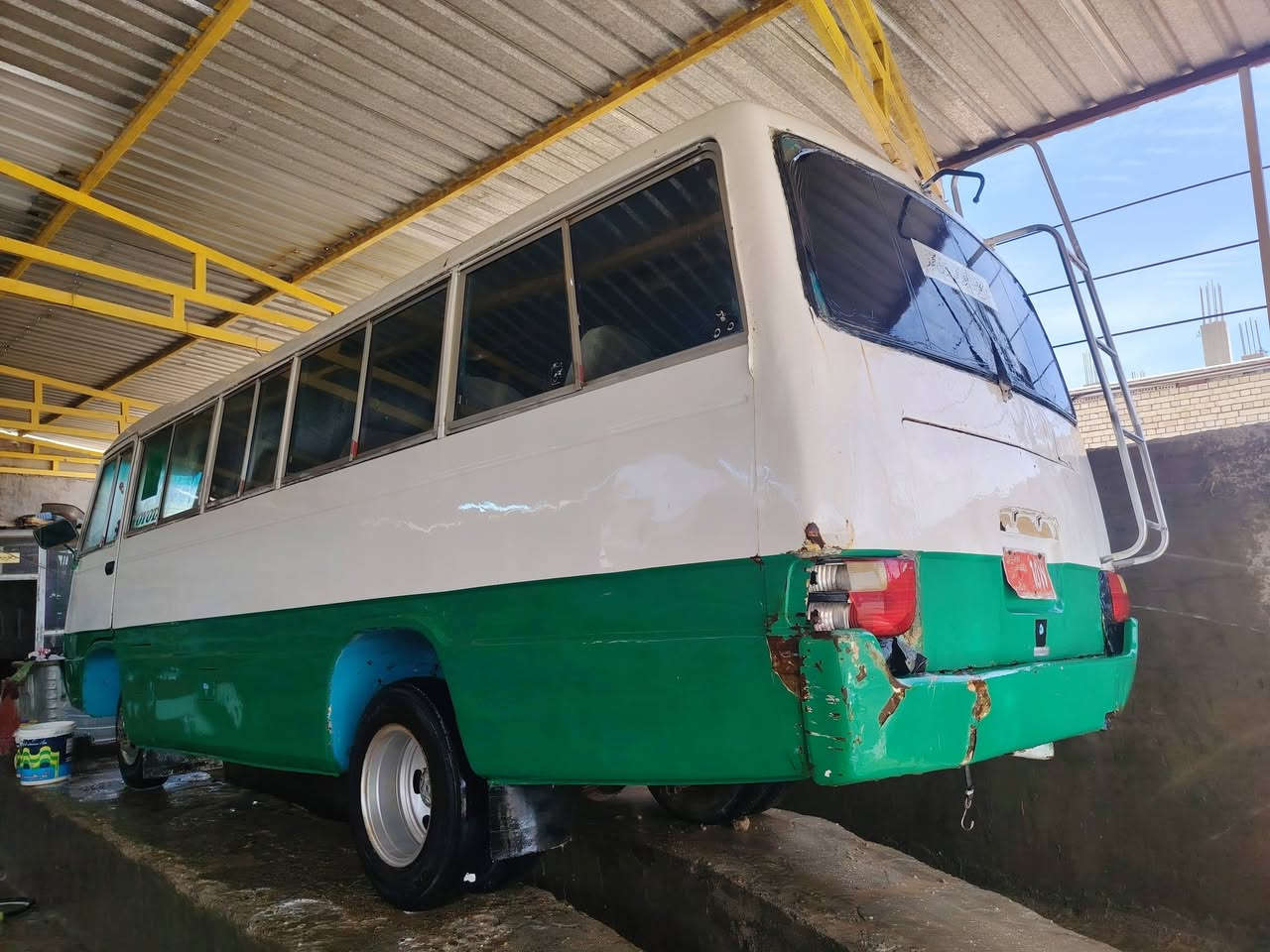 كوستر كصيفه للبيع مكينه بنكو شرط كارتون كير اكسن جدد تخم تاير كهرباىيات كله شغاله خارج وداخل مسجل كله شغال السعر 3 مليون وبيه مجال المكان نجف ***********
