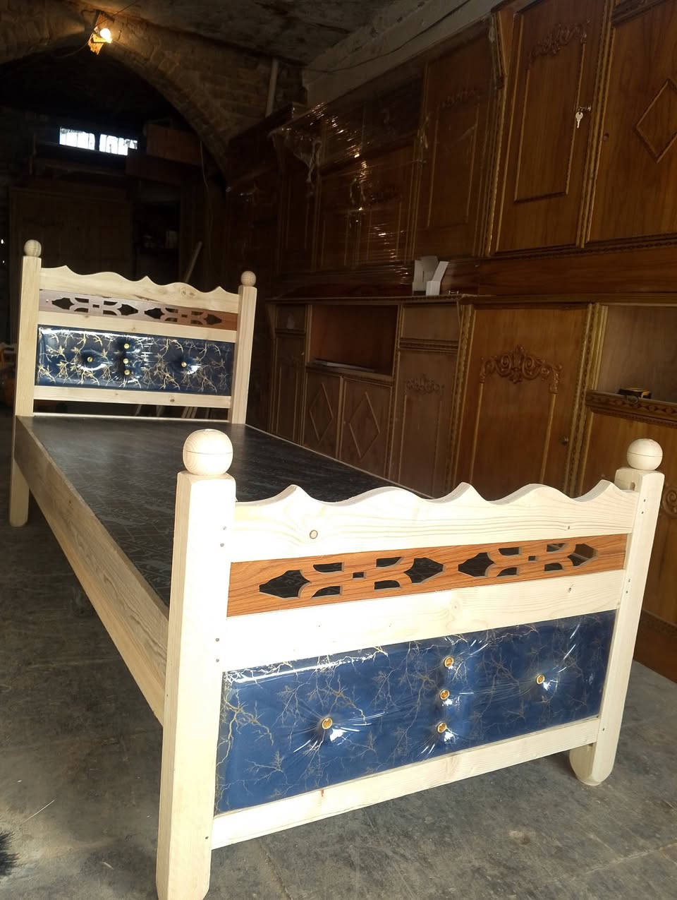 اللهم صل على محمد وال محمد
سرير نفر نجاره تزكام  
#العنوان كربلاء طوريج شارع البلديه قرب مكينه ثلج بلور مجاور كراج الجهاد لوقوف السيارات 
متوفر لدينا خدمه توصيل 🚚 
للطلب والاستفسار يرجى الاتصال بنا على الارقام التاليه 👇🏻 
***********
***********
#بإدارة علي راشد الاسدي
