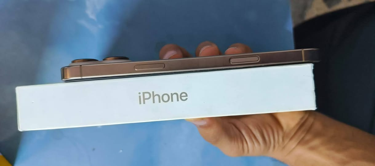 أيفون16 برو ماكس لون مميز ذاكره 256 بطاريه 91اعتبره فاتحه بيدك من كارتونه ممبدل بي شي نضافه 100‎%‎ كامل ملحقاته  وتر بروف عل حاسبه كله نورمل
أيفون16 برو ماكس لون مميز ذاكره 256 بطاريه 91اعتبره فاتحه بيدك من كارتونه ممبدل بي شي نضافه 100‎%‎ كامل ملحقاته  وتر بروف عل حاسبه كله نورمل السعر مليون و350 الف 
***********
