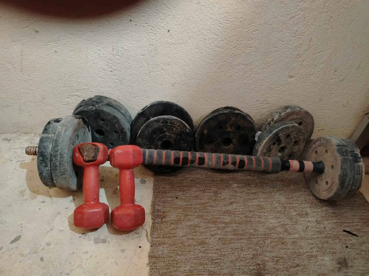 متاح اثقال مع دمبلصات مع كرسي رياضي
السعر كلهن ب50
مكاني العمارة ابو رمانة


**إذا كنت صاحب هذا الإعلان وتريد حذفه لأي سبب، رجاءا أرسل رسالة إلى الدعم الفني**