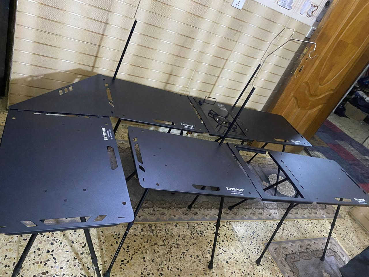 رجع اتوفر ميز حجم كبير وصط الكبير معا طباخ الحجز خاص او واتساب ***********
