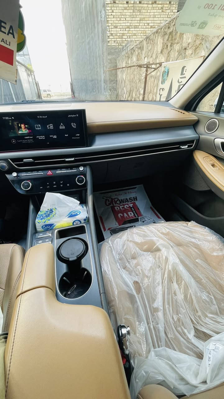 السلام عليكم
سوناته موديل 2024
خليجي فول مواصفات اعلى فئه
ميحتاج اذكر المواصفات موضحه امام العين
فول فول
لسياره كفاله عامه ماعده بارد صغير مقدار 4اصابع بل باب الخلفي فقط والباقي مكفول 
ماشيه :57 الف 
كير ومكينه وحداديه مكفول عل شركه
مكينه 2500 تنفس طبيعي
السعر:235
مكاني بابل 
***********
