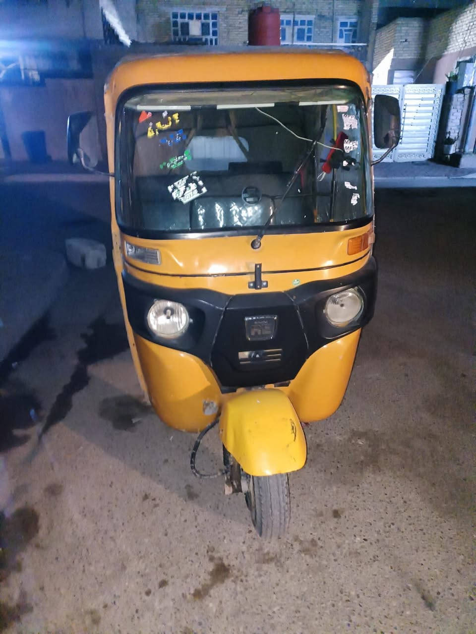 تكتك البيع موديل١٩مضلع وراق صوليه شرط ترقيم مكاني الحسينية الراشديهشراي تصل *********** سعر٤٠٠٠
