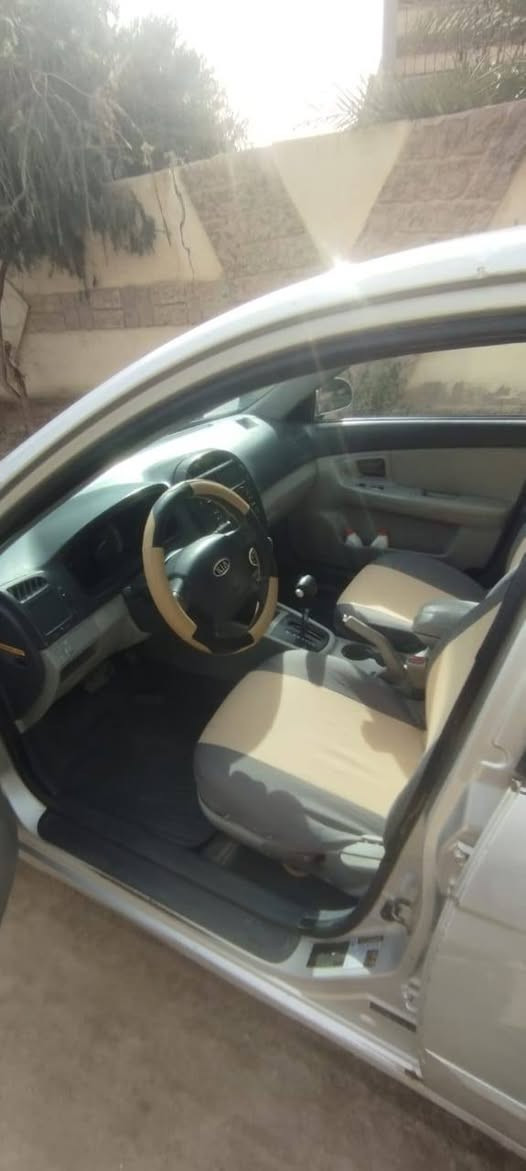 السلام عليكم
سبكتره 2009

 ضربه چاملغ خلفي

سياره نضيفه وخير من الله
سعره 85$
*********** رقم صاحب لسياره
