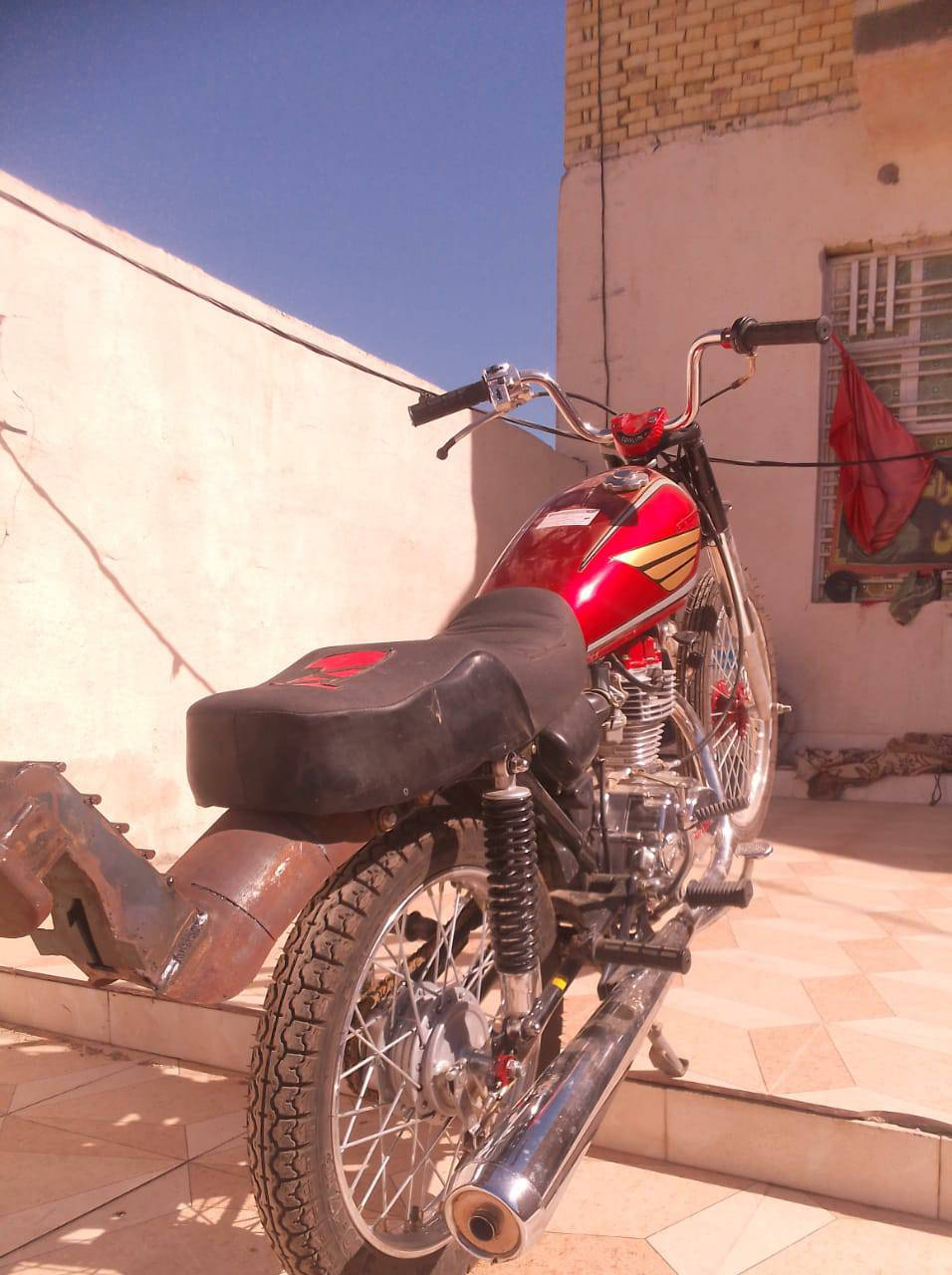 السلا عليكم شباب
تعميره رمضانيه 😅 صارله 5 ايام من كملت 

الدراجه كلك كلك كلك بدون اوراق السعر 650 

والي حاب يطالع اوياي ويفوز عاليه يأخذه ابلاش ***********
