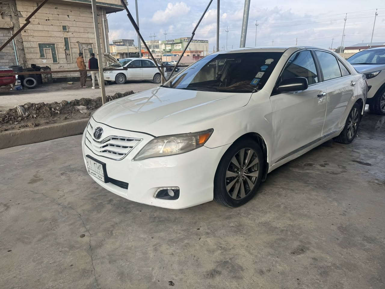 كامري 2007محدثه ٢٠١١
محرك ٦سلندر جديد 
كير اوتو جديد 
ويل 17 
صدر جديد 
السياره جاهز خير من الله بيها صبغ ٥ قطع ضرر بنيد وجاملغ 
مكاني بيجي ***********
