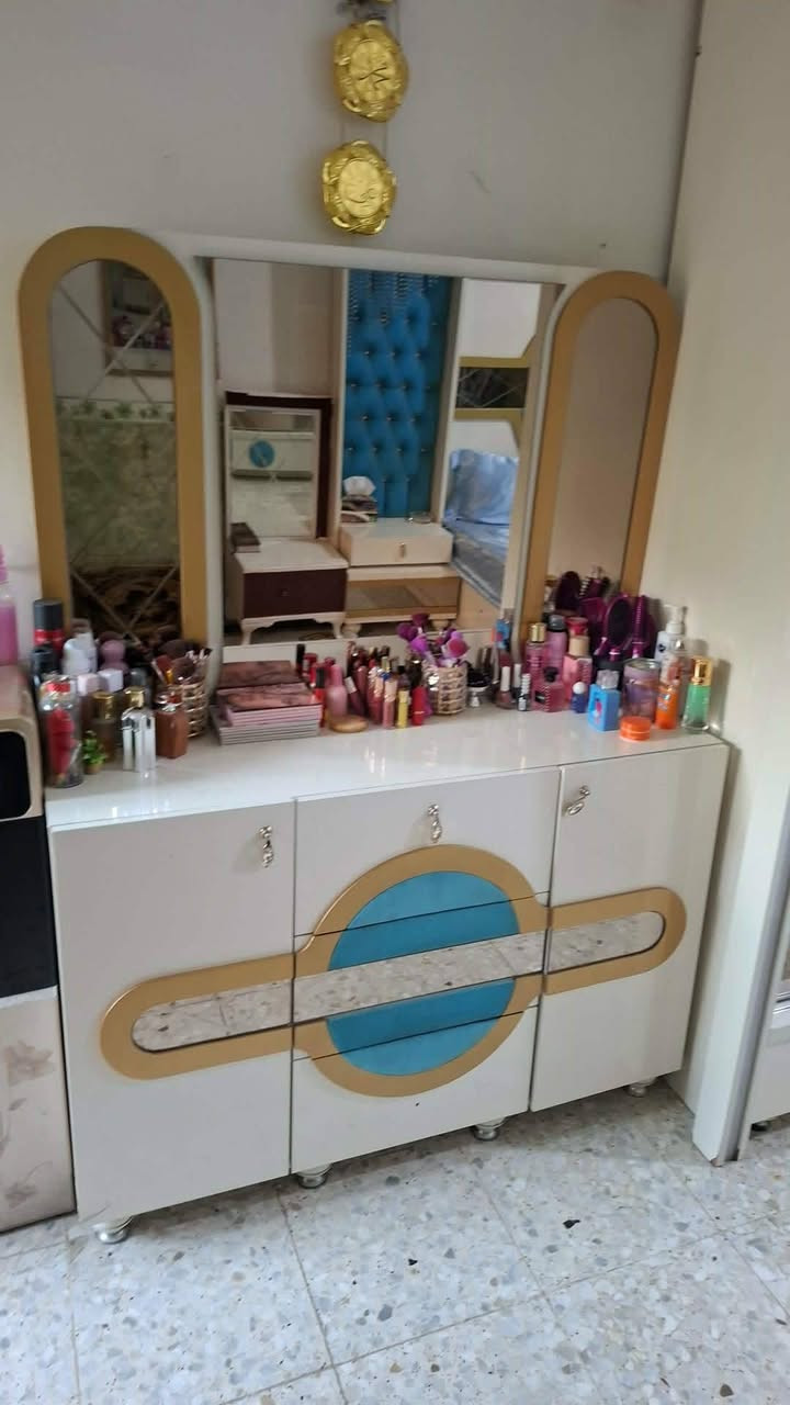 سلام عليكم
غرفة نوم تركيه سعرهة 450 
5 قطع
العنوان 
بغداد /العبيدي


**إذا كنت صاحب هذا الإعلان وتريد حذفه لأي سبب، رجاءا أرسل رسالة إلى الدعم الفني**