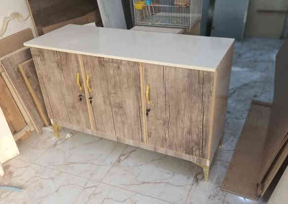 بوفيات تفصال شغل نجار سعر الوحده 60 العنوان كركوك حي العسكري ***********
