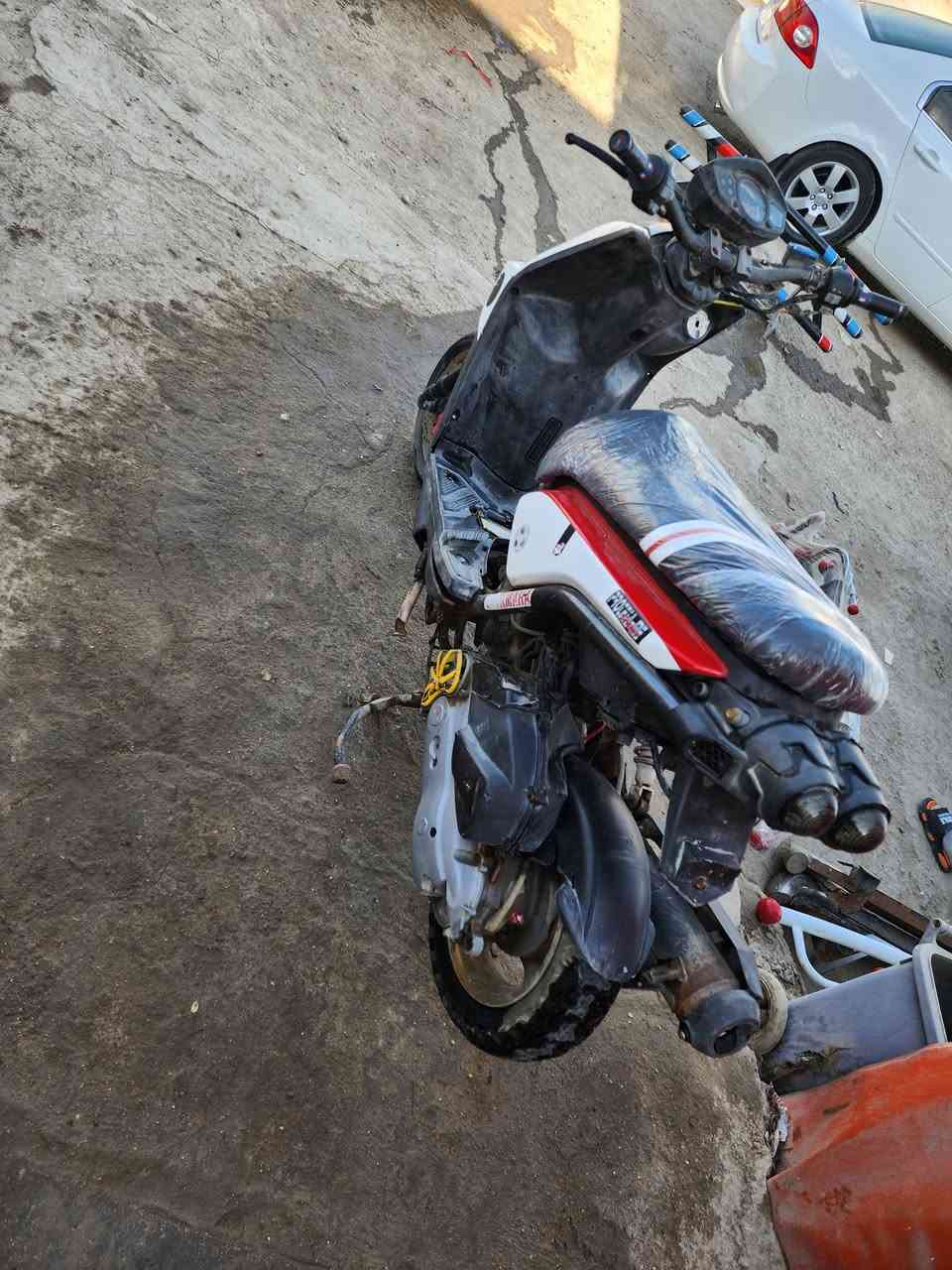 سلام عليكم حبايب من رخصة المدير متاح دراجه لبيع طافيه كوم حديد مكانك بابل قضاء القاسم هاذا رقمي ***********
