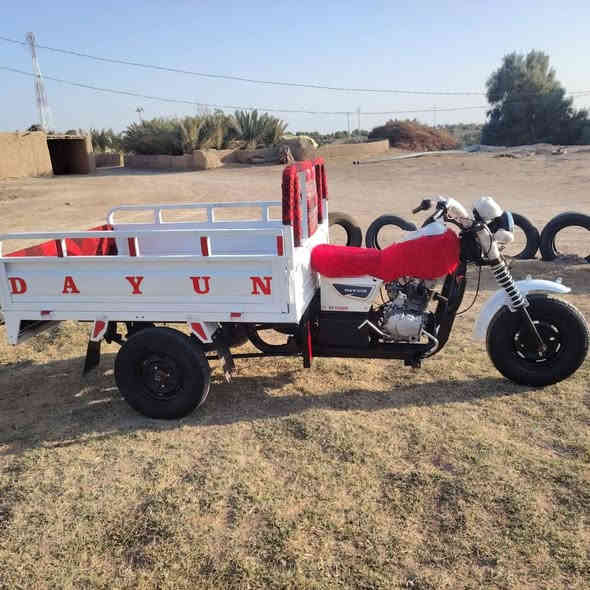 ستوتة موديل 2014 جاهزه عالاخير اوراق كامله اصولي كهربائيات كلها شغاله مكينه ناعمه ستوته جاهزه ما بيها اي نقص سعرها مليون و350 وبيها مجال للشراي للاستفسار اكثر الاتصال على الرقم *********** واتساب مكاني دوايه
