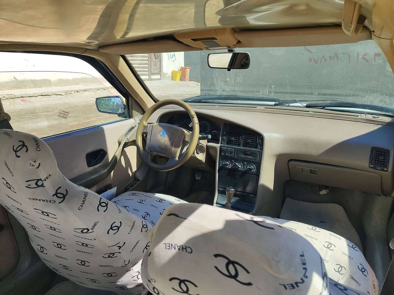 بيجو جيلاكس موديل 2010 بابل ورديه السعر28 بيه مجال السياره جاهزه باقي تفاصيل اتصل ***********
