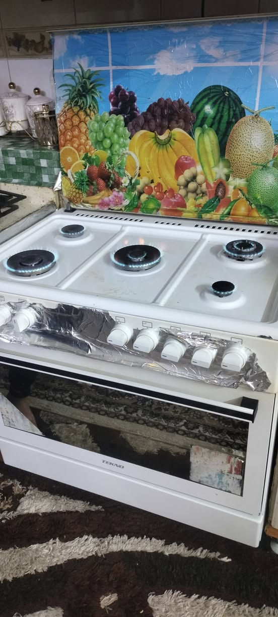 بمناسبة قدوم شهر رمضان المبارك 
تعلن ورشه متنقله للتصليح  
#صيانةـالطاباخات 
***********
