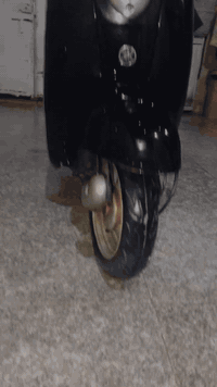 دراجه عبد الحليم كلاسك دراجه نضيفه وكلشي بيه على وضع البلاد تجي تشوف ا...