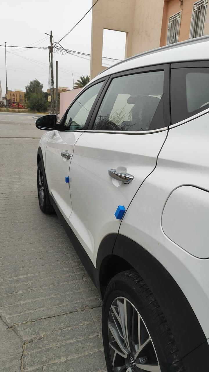 للبيع توكسان خليجي 2019 شركة الكاصد
رقم بغداد بأسمي 
مكفولة كفالة عامة حتى الدعاميات

🔹️بصمة 
🔹️مكينه2000 دوش
🔹️كشنات كهرباء 
🔹️كشنات جلد لونين 
🔹️ترحيب عند الاقتراب
🔹️شاحن واير لس 
🔹️لدات امامي خلفي
🔹️شاشه جبيره 
🔹️ثلاث وضعيات قيادة
🔹️حساس امامي خلفي
🔹️لايت خمس عدسات 
🔹️لايت حساس عنده الدوران 
🔹️كامرا دوارة 
🔹️مري شفط
🔹️يدات نيكل 
🔹️تبريد قطعتين 
🔹️ماشية 103 km

مكان السياره النجف الاشرف
للإستفسار   ***********
