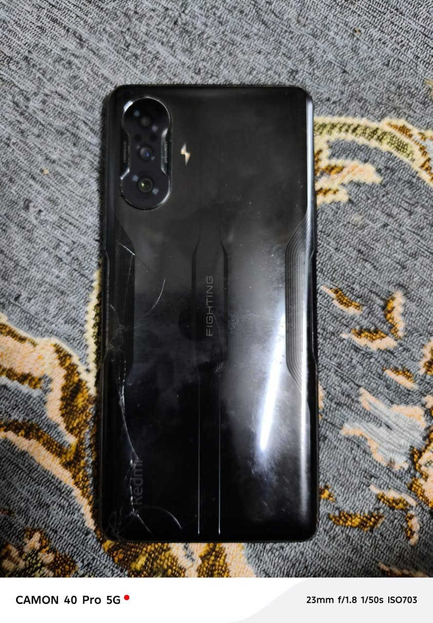 Redmi K40 Gaming
ذاكره 256رام 15 بصمه بصفح وبصمه وجه شاشه 120هرتز بوبجي 90فريم يشغل HDR جيرو سكوب فول بدون لاگ فقد هذني عيوبه كدام عين شكد يسوه او مراوسه بايفون رقمي لتواصل واتساب ***********
