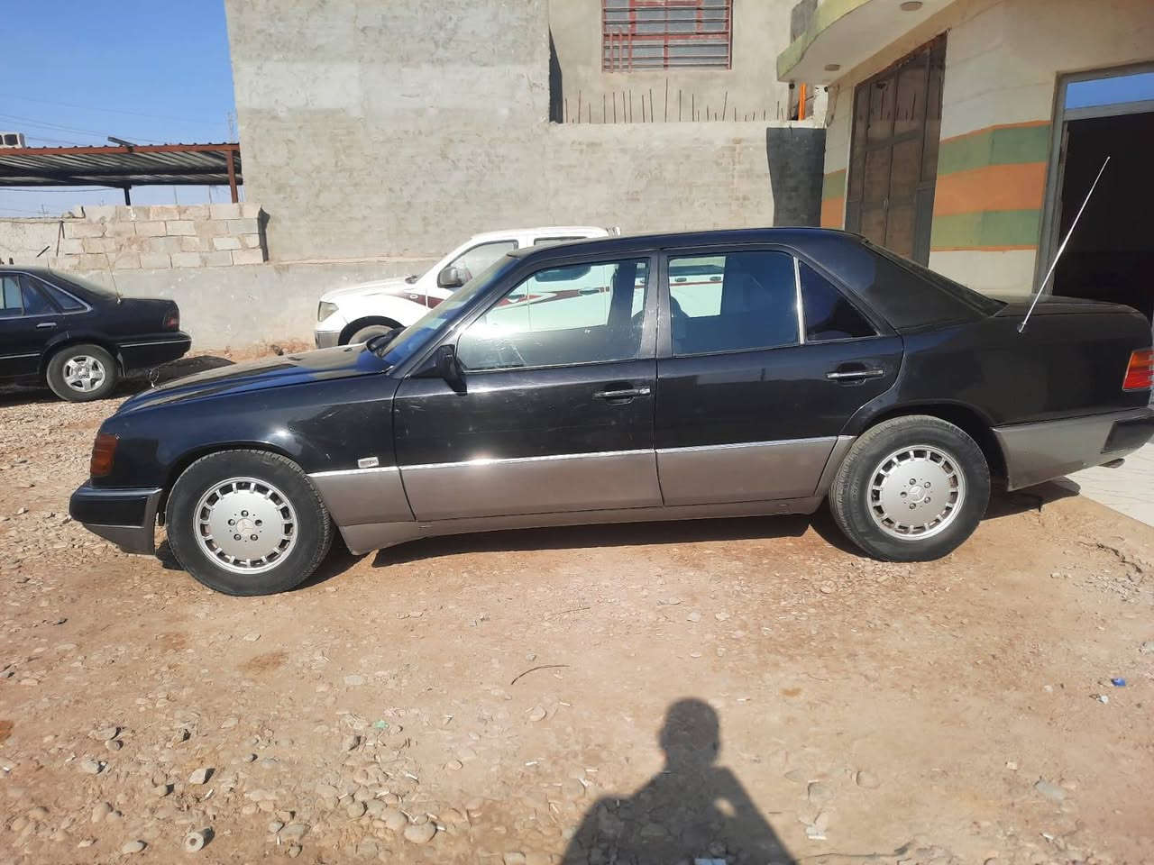 السلام عليكم
مارسيدس دب للبيع موديل 91
سياره جاهزه من كلشي تبريد شغال
السياره رقم بغداد
المكان واسط
الرقم ***********
