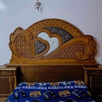 غرفه نوم وطخم وزوليه للبيع للاستفسار الاتصال على الرقم 07705243717