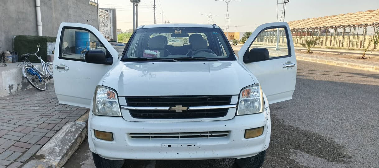 السلام عليكم
شوفرليت لوف للبيع موديل 2005 مزاد وزاره الصحه بيها كتاب شطب كبل ترقم السياره بلادي أبيض بدون صبغ مكينه بلادي6 تبريد شغال وكالة باسم المشتري السعر 65$وبيها مجال مكان عامريه الصمود
 ***********
