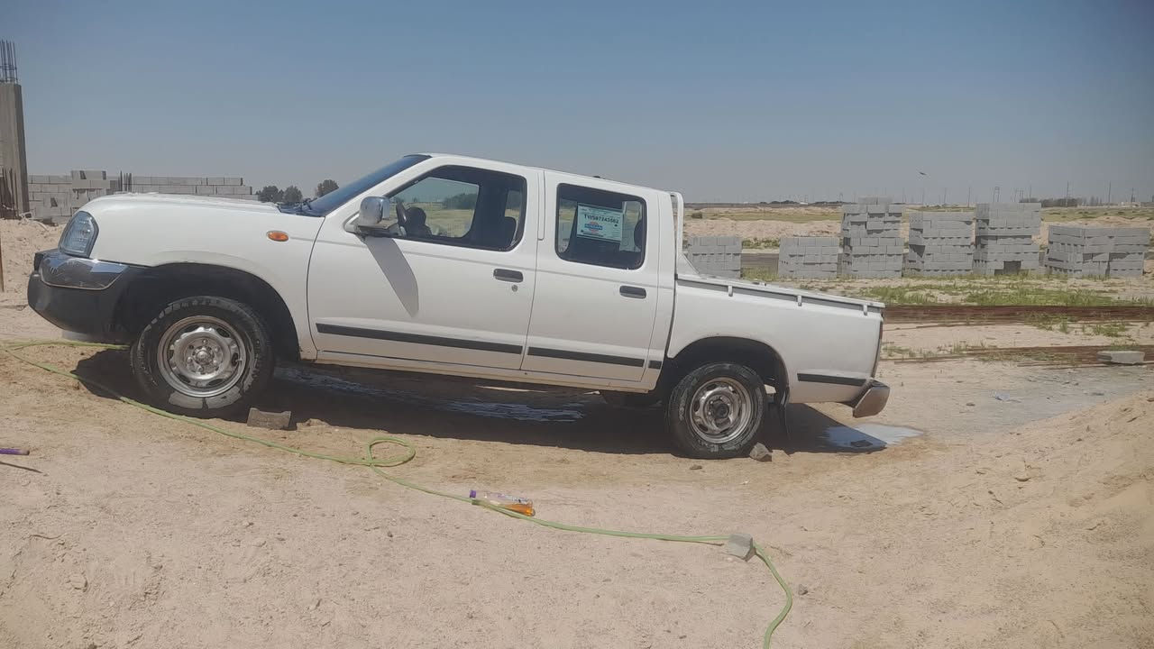ه السلام عليكم سياره نيسان بيكم مديل ٢٠١٤ سياره مكفوله من ضربه تحيه كلبيه مكينه كير حداده تايرات تبريد شقال سياره جاهزرقم بغداد سنويه تنتهي ٢٠٣٠ سعر  ١٤٠ وبيهه مجال عنوان بصره خور زبير  رقم تليفون ***********
