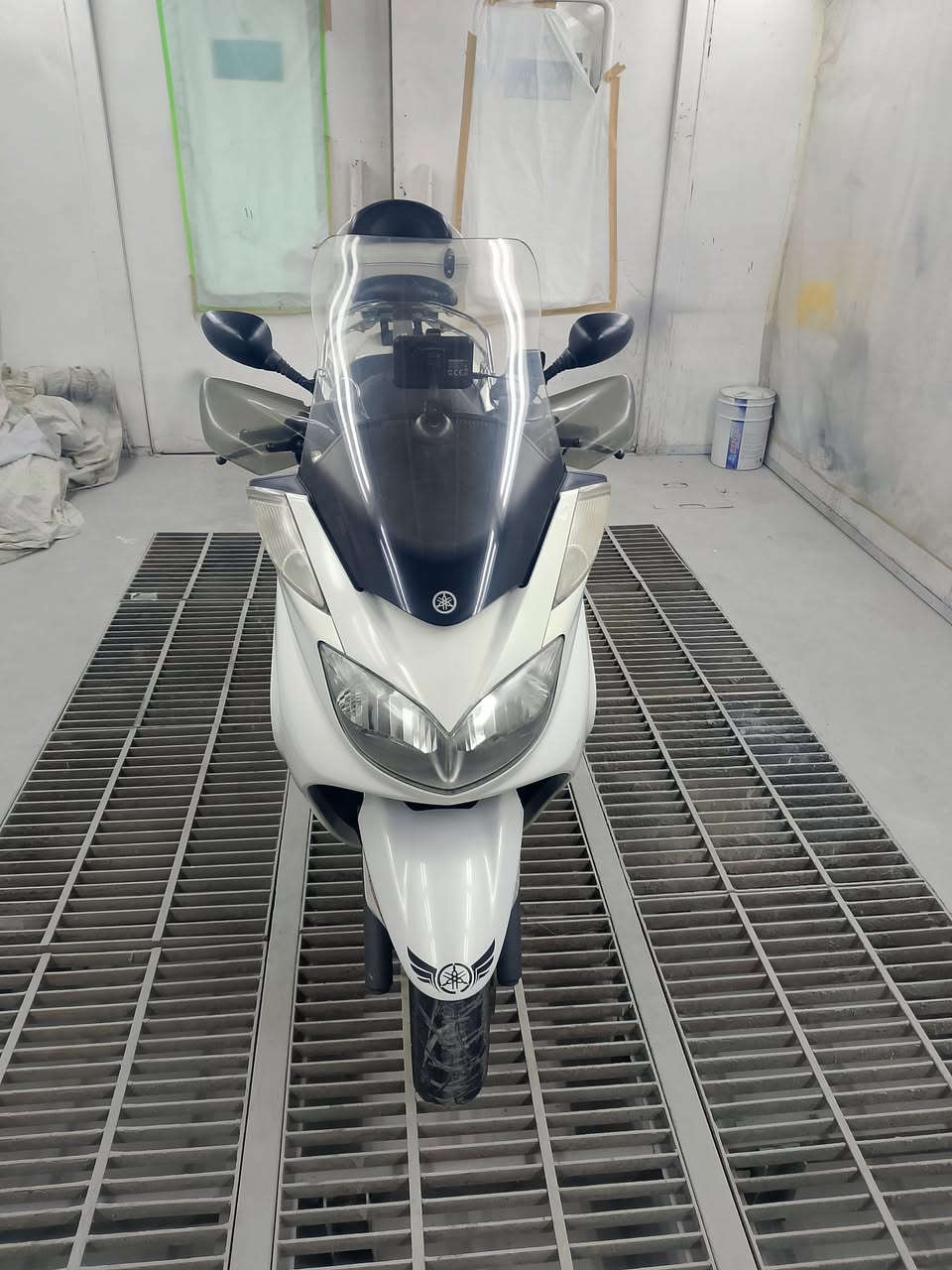 سلام عليكم اخوان دراجة ملي كراند لبيع مرقمة بغداد بسمي تحويل ثاني يوم رقمين نكليزي دراجة جديدة معنة كلام مال جناي وصور كدامك هواي مواصفات بيهة مكاني بغداد ابو غريب اخوان بس بيع ماراوس وسعر خاص *********** بي واساب
