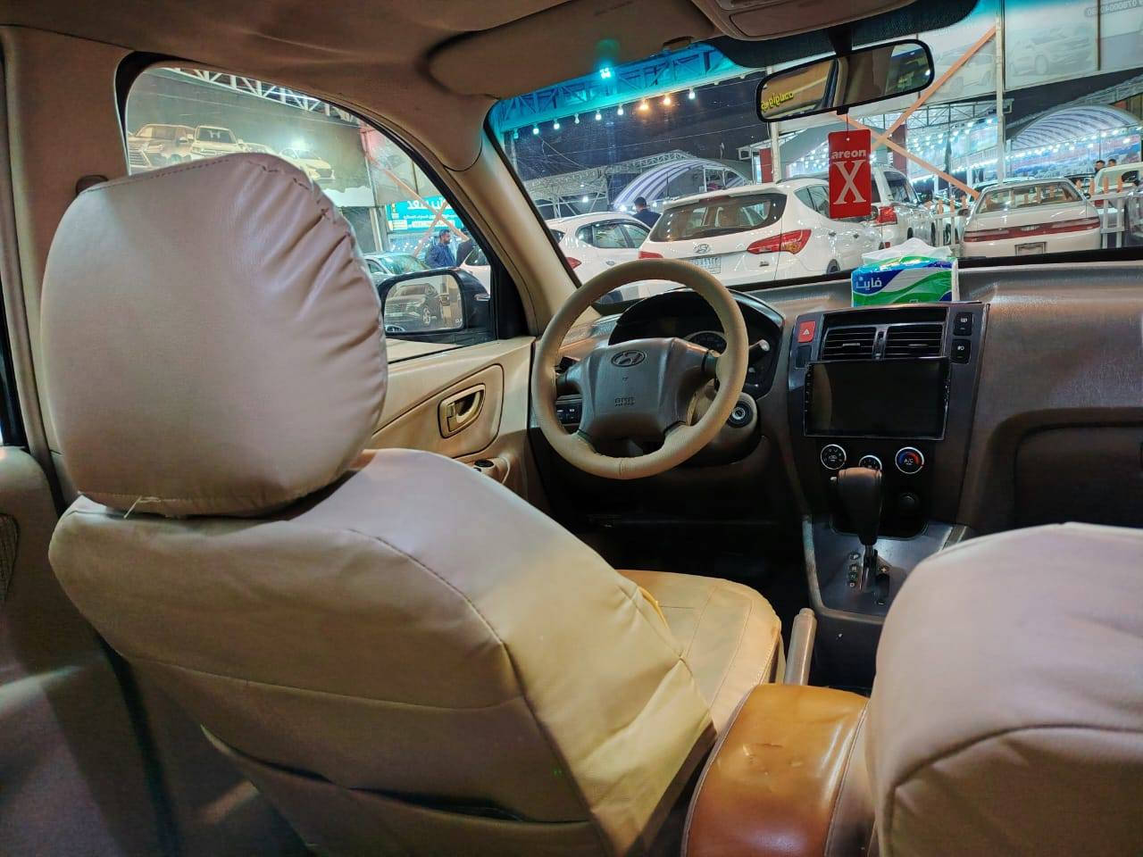 اخواني الاعزاء
توكسان 2006
رقم بغداد الماني 
بأسمي مداور ثاني يوم 
سنويه ساقطه صار 4 اشهر 
المكينه 2000 خير من الله 
الكير خير من الله 
حداديه نظيفه 
دوشمه جلد جديده 
دواخل بيجي 
كهربائيات شغاله 
زوج تاير جديد 
سياره خير من الله 
السياره معروضه 90 وبيه مجال بصيط كلش 
وتجي وبيك خير وتتددلل 
مكان السياره النجف الاشرف 
***********سيد حيدر
سياره جاهزه  مال جناي 
صارله 3 سنوات عندي 
واذا ماعجبتك اكتب الله يرزقك 
واسف عله الاطاله
