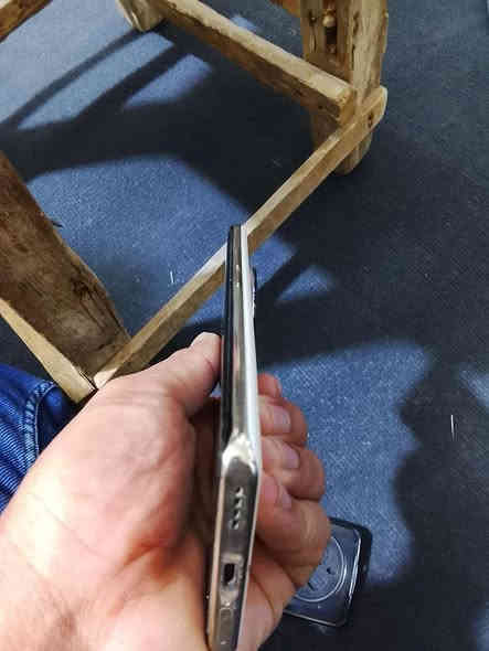 السلام عليكم ريلمي 12 للبيع مكفول كفاله عامه ذاكره 512 سعر 300 الاتصال ***********
