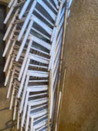 كراسي بيضاء • ٣٠ قطعة