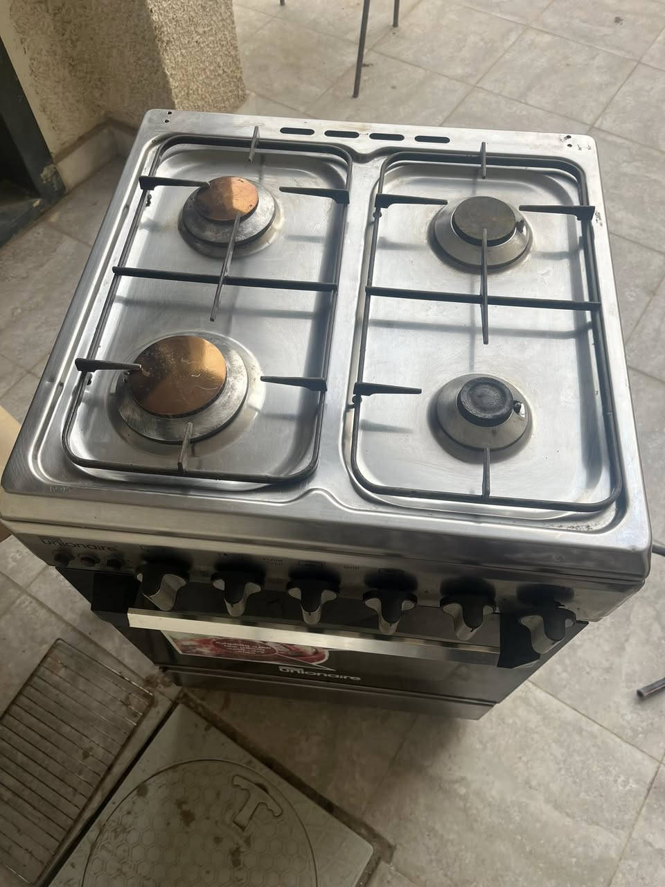 طباخ للبيع
ماركهunioneair
٤ عيون نظيفات كلش
فرن فوك وجوه شغال
سعره ١٥٠ وبي مجال 
مكاني شهداء البياع 
*********** واتساب فقط
