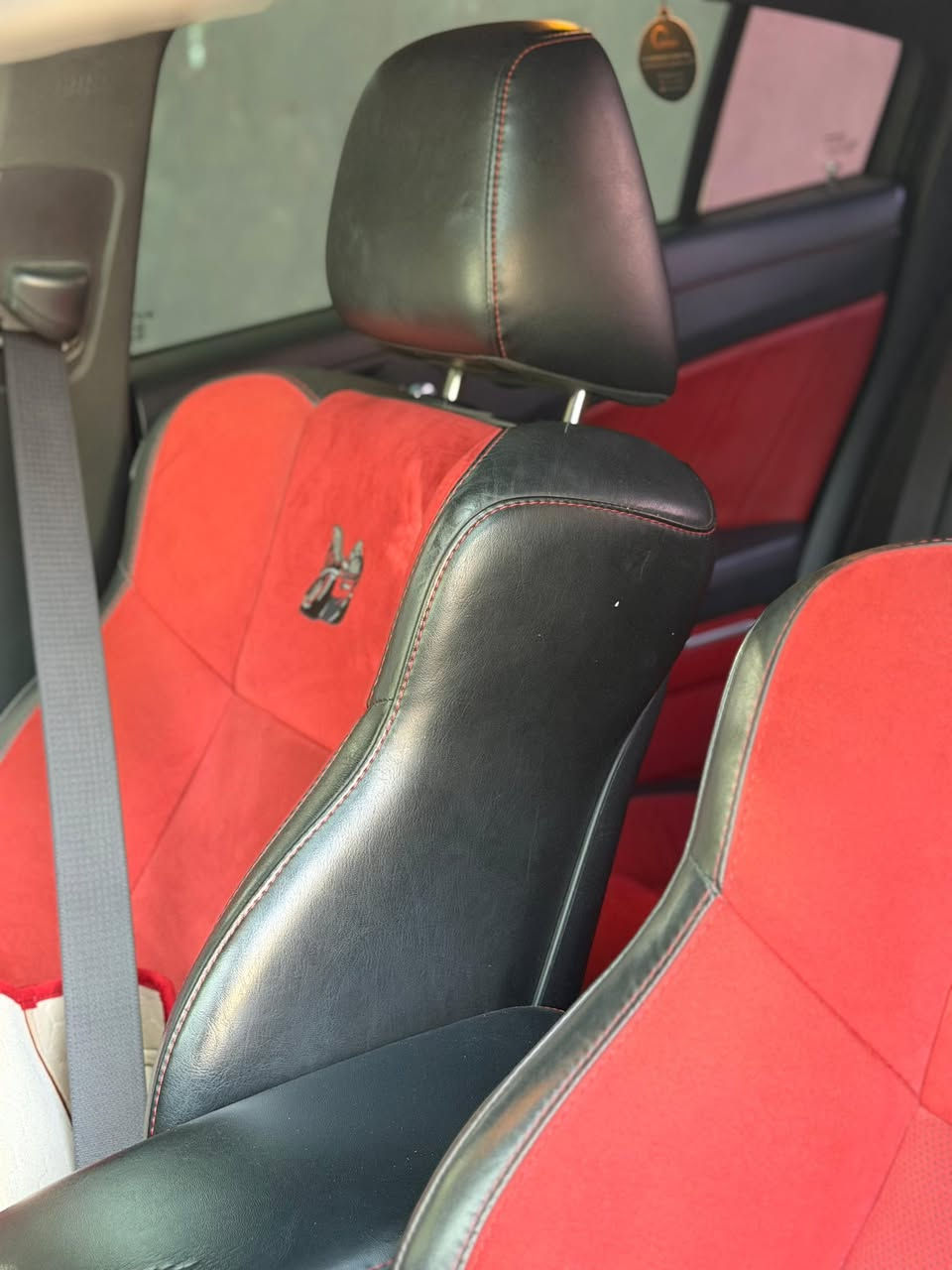 دودج جارجر ( سكات وايـد بـدي أصل ) SRT 🐝🖤
الموديل: [ 2022]
المحرك: [ V8 / 6.4 ] 🌪️
الممشى:  41.930
[ الـــــمـــواصــفـــــات ] 1/1
 حادث السياره _دعاميه صبغ ففط 
- فتحة سقف 
- تشغيل عن بعد + بصمة تشغيل 
- شاشة كبيرة 
- كاميرا + كار بلي 
- سستم سماعات ( هـارمن كاردن ) 
- مقاعد جلد + الكنتارا 
- مقاعد كهربائية 
- مقاعد تدفئة + تبريد 
- مقاعد خزن ميموري 
- حساسات خلفية 
- فجـوج بـريمبو 6 بستم أمامي وخلفي 4 بستم 
- ستيرن تدفئة 
- ستيرن كهرباء
الموقع: شارع فلسطين📍

للتواصل:   +***********
