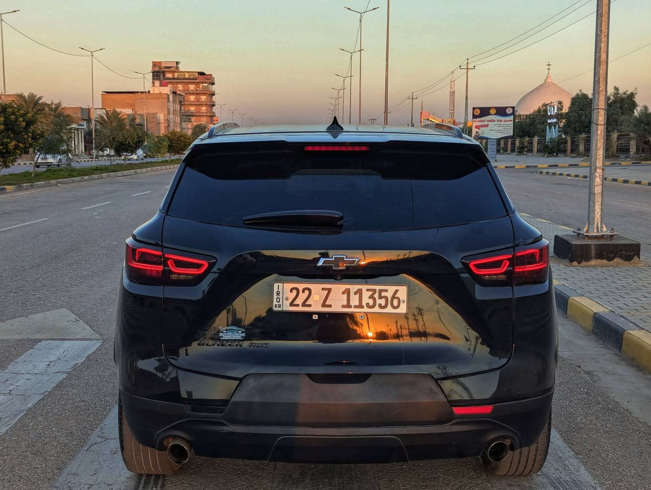 شوفرليت بلايزر 2023  مواصفات 3LT بلاك ادشن مكينة 2.0 تيربو رقم اربيل ماشية 40 الف.
السعر 199 و بيها مجال بسيط.

الضرر سرقة 4 قطع بدون حادث (قطعتين اصلية نفس اللون + قطعتين صبغ).

المواصفات (شاشة كبيرة + كامرة + 4 بصمات 
+ لايت Led + كشن كهرباء + تدفئة كراسي + تبريد قطعتين + غرفة جلد RS + ويل حجم 20 + رادار امامي و خلفي و جانبي + جنطة كهرباء + شاحن وايرلس و بقية المواصفات المعروفة).

المكان النجف الاشرف.
للتواصل
*********** متوفر واتساب.
***********
