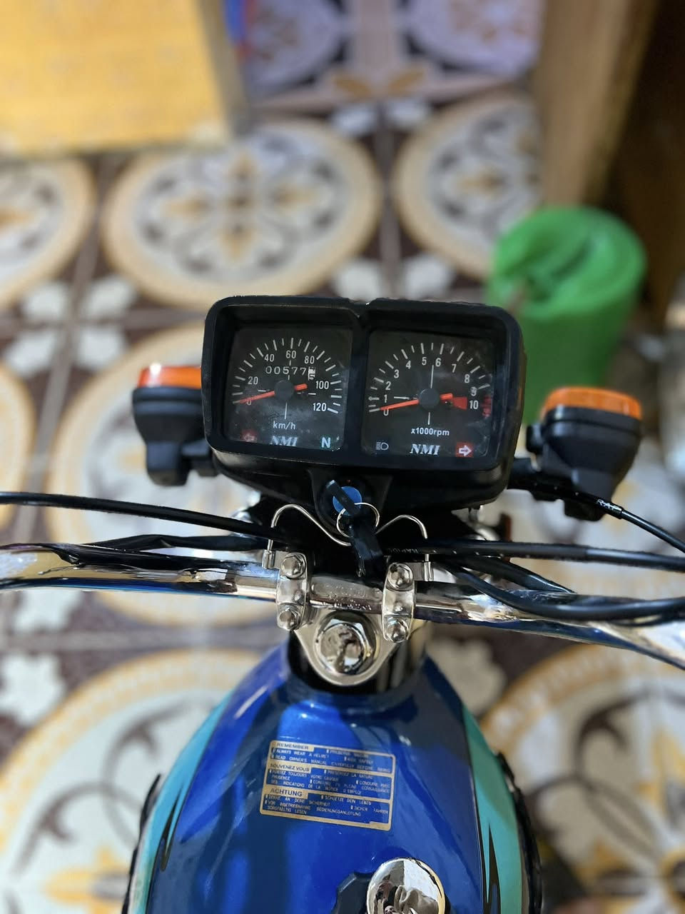 1-دراجه نامه
2-اوراق كامله 
3موديل 22 
4-تفيلس مامفيلسه دراجه كلشي مانقصه برغي منقصهه 
5-دراجه تحفه فول 
6-السعر خاص او اتصال عل رقم (***********)
7-مكاني ناصريه مركز الاسكان صناعي
