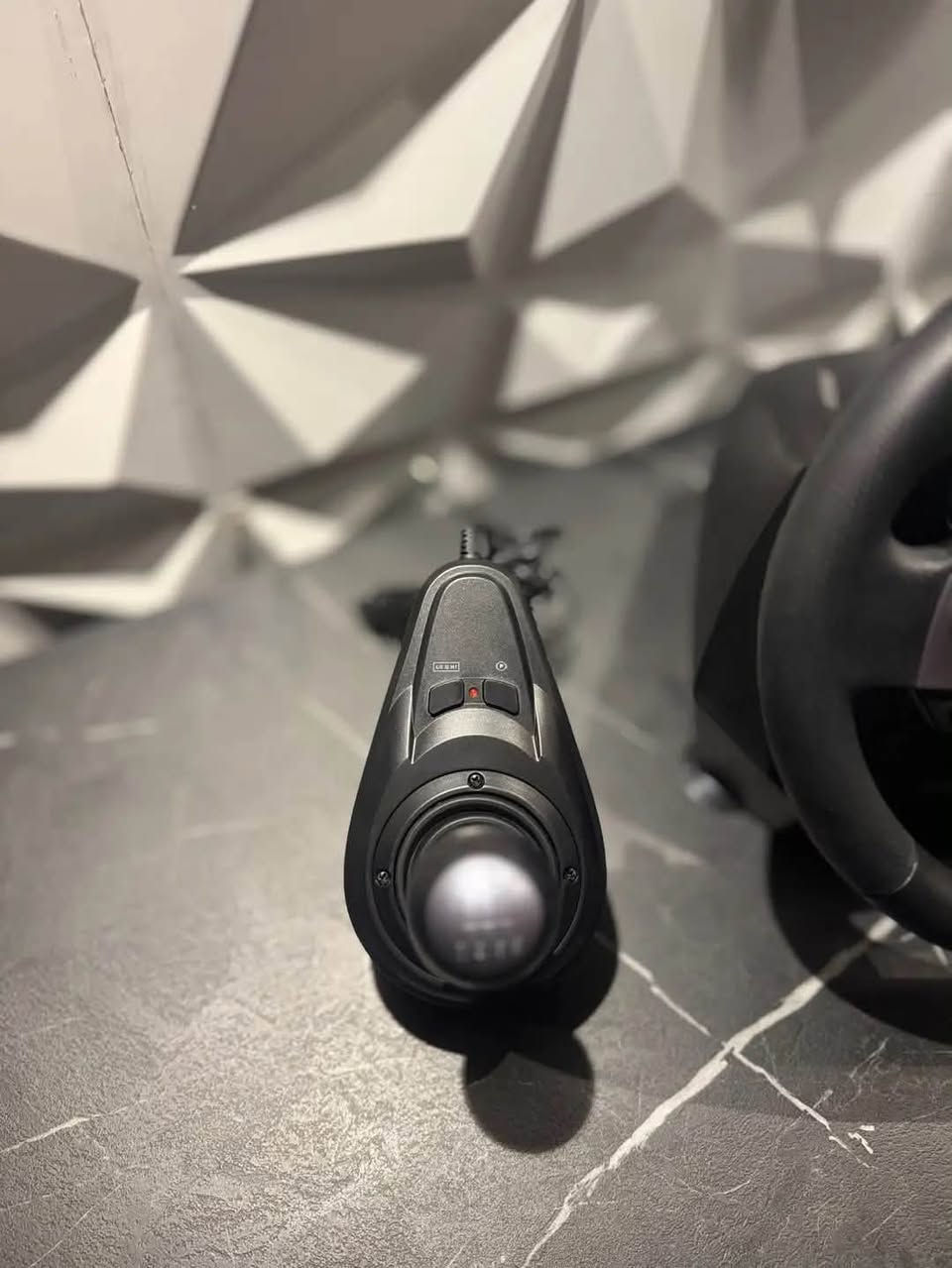 توفر دركسون البيع استخدامه بس يومين يعني اخو جديد دركسون V9 Gen2
⚜️V9 Gen2.   900° GAMNG RRCING WHEEL
⚜️لايوجد توصيل 
⚜️السعر ١٣٥وبي مجال 
⚜️مراسله علا هاذا الرقم ***********
⚜️العنوان بغداد 
⚜️أوضح لا يوجد يمي اي فحص لان ما عندي بلي أنت افحصه واطي بس ضمان
