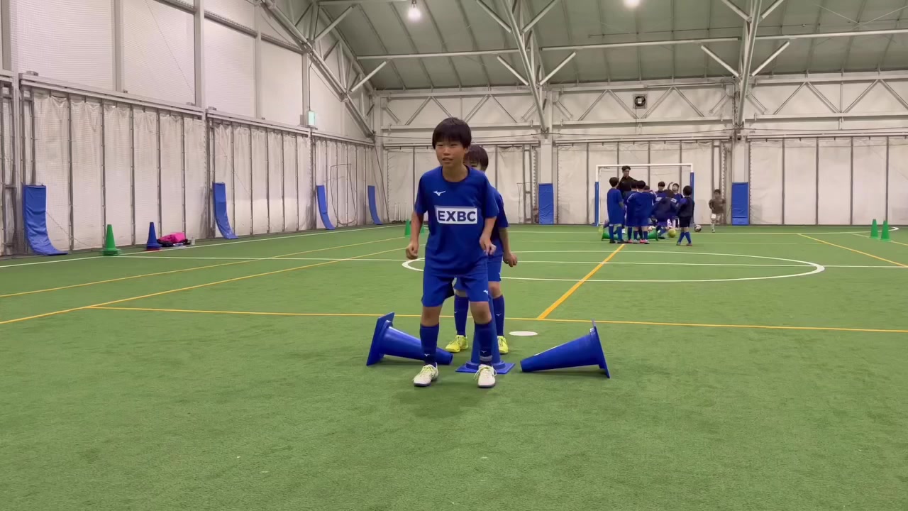 سجل ابنك ويانه وخليه يتعلم مهارات كرة القدم 
*********** واتساب 
من عمر 6 سنوات الى 18 سنة
