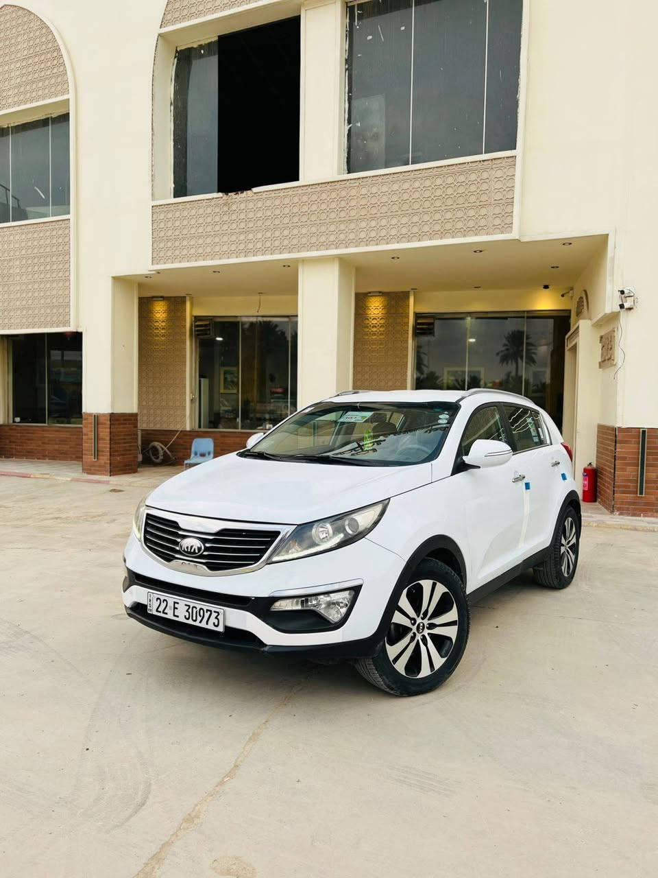 السلام عليكم سبورتج خليجي موديل ١٣ شكل ١٤ ماشيه ١٧٠ السياره كفاله عامه من كلشي عدا شبرين صبغ اباب السايق أثر شخط مكينه دوش برغي مامفتوحه بيها كير حداديه تخم تاير تبريد اسبير مانازل السياره جديده كلش ع وضع البلاد استخدام شخصي من هي زيرو لحد الان رقم أربيل دولي سعرها ١٥٥ بيها مجال بصيط مكاني بابل الحمزه رقمي ***********
