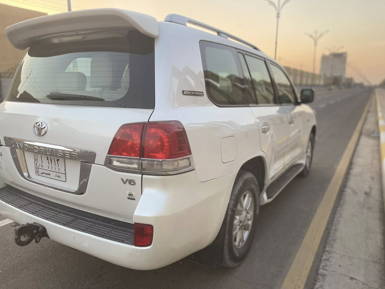 السلام عليكم مكلف بل نشر
للبيع لاندكروز GXRبريم موديل 2008رقم بغداد سنويه لل27بسمي سياره بيه فقد جاملغ امامي صبغ بدون دواخل باقي السياره مكفول كفاله عامه السعر 255وبيه مجال 
العنوان كربلاء المقدسه 
للاستفسار ‭٠٧٧٧ ٩٩٥ ٧٧٤٣‬
