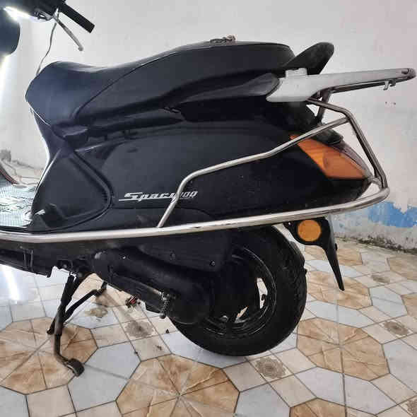 سبيسي ماليزي سعر 350 مكان واسط ***********
