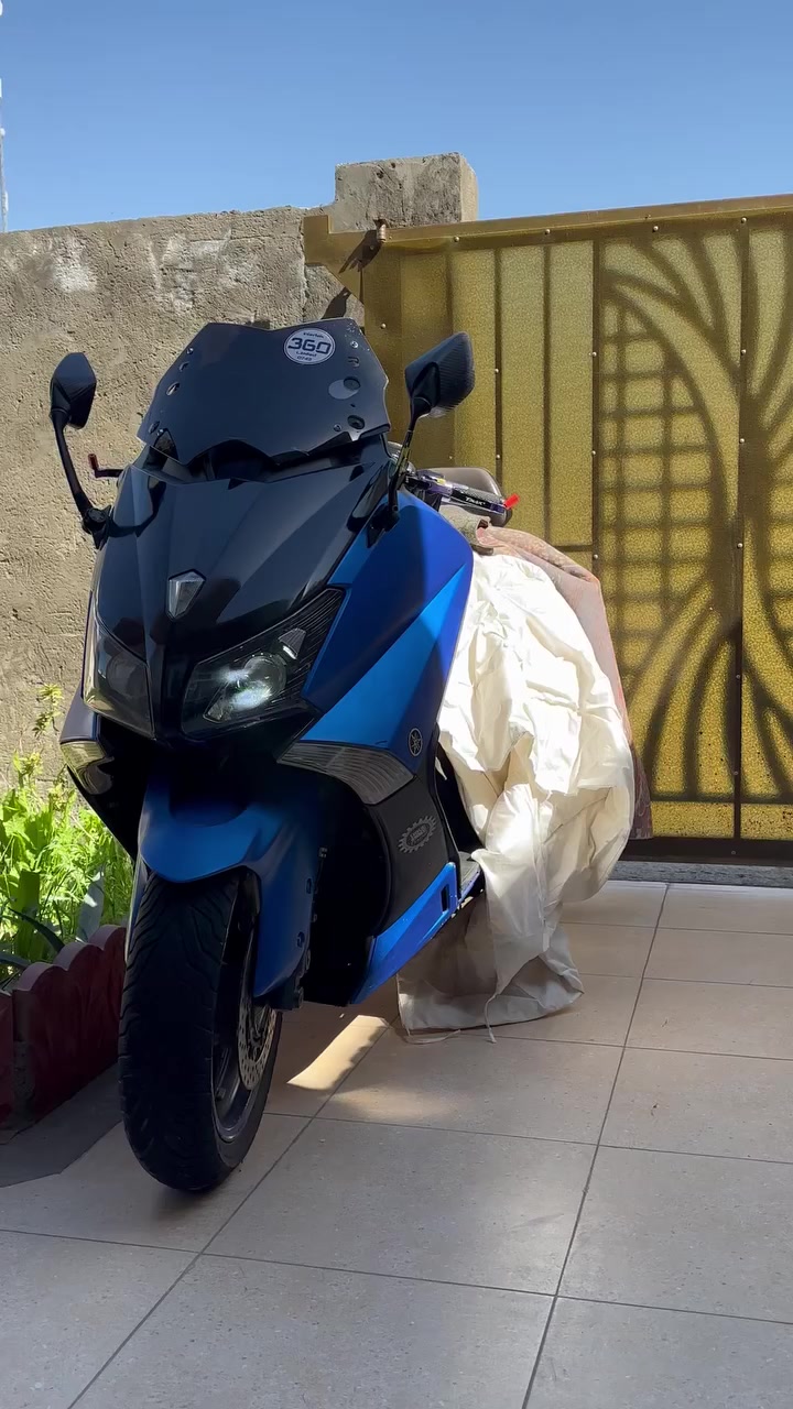 السلام عليكم ورحمه الله
T MAX موديل 2014
دراجه خير من الله مكينه مكفوله ونضافه 100‎%‎ وهاي كدامك الصور وقيم مابيه كل نقص السعر 45 وبيها مجال بسيط حگ الجيه

المكان واسط النعمانيه 

***********
