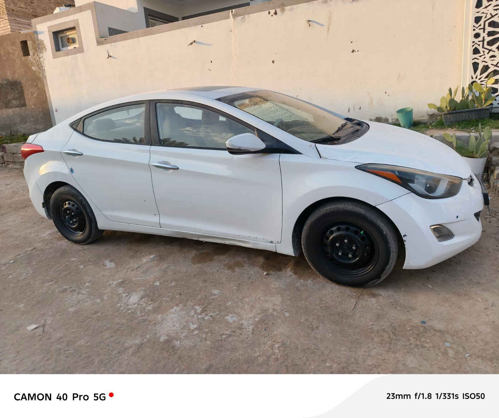 السلام عليكم
النترا 2012 خليجي فول مواصفات 
كفاله عامة بدون حادث السيارة ناشفة وحلوة بيهة صبغات بصوب السايق متفرقات يعني اشبار رشات صغيرة مكينة 1600 السيارة جاهزة من كلشي 
للاستفسار : ***********
