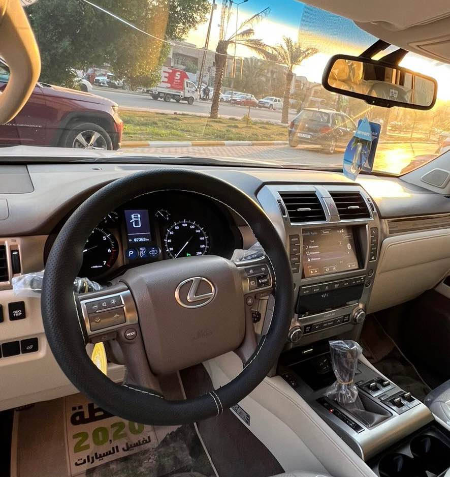 برادو لكزز موديل 2015  باب اول 
رقم اربيل الجديد 
مكفوله كفاله عامه من الصبغ والتبديل والبارد 
 سيارة داخل ابيض اوف وايت
مواصفات 
جكات تصعد وتنزل السياره
شاشات 3 بلاديات
رادار امامي + جانبي
كشنات حار + بارد + ثنين كراسي كهرباء
كشن سايق خزن مموري
اربع كامرات 360 درجة 
ستيرن كهرباء خزن + ستيرن تدفىء
اتو بارك تصفط وحدهي
13 سماعة + دمام 
كشنات خلفية كهرباء 
تشغيل عن بعد 
فتحة بل سقف
بصمات اثنين  
اعلى مواصفات بل لكزز فول للاخير 1/1
السعر (347) وبيهة مجال للشراي 
مكاني بغداد الكرخ 
رقمي *********** بغداد, العراق
