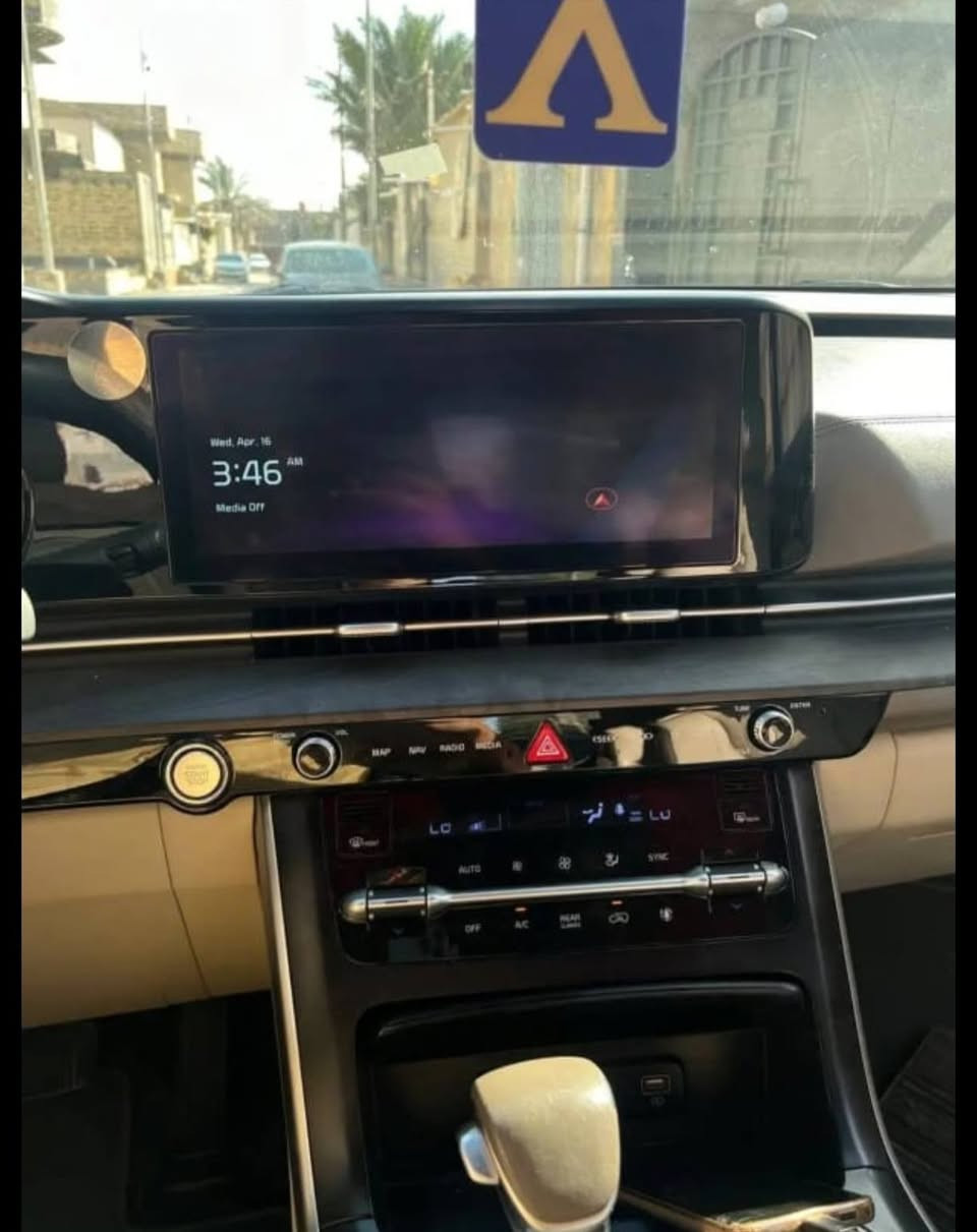 كرنفال 2023 خطين غاز بانزين.. للبيع  فقط 
‏V6 ستة سلندر رقم بغداد خصوصي
ماشية 90 الف كيلو حقيقي 
السيارة وارد كوري كفالة ماعدا قبق الجنطة سونار موجود 
المواصفات 👇
بصمة أبواب شاشة كبيره متصل تحديد مسار كشنات جلد
بصمات 2 لد نهاري حساسات لاياتات العالي بيبان كهرباء رادار  لايتات لد  مانع تصادم هند بريك بصمه  مراقبة نعاس السايق وضعيات قياده 4 سبورت إيكو نورمال سمارت 
مثبت سرعه تحكم ستيرن عدد الركاب 9 راكب VİP 
السعر 255. $.          *********** مكاني أربيل
