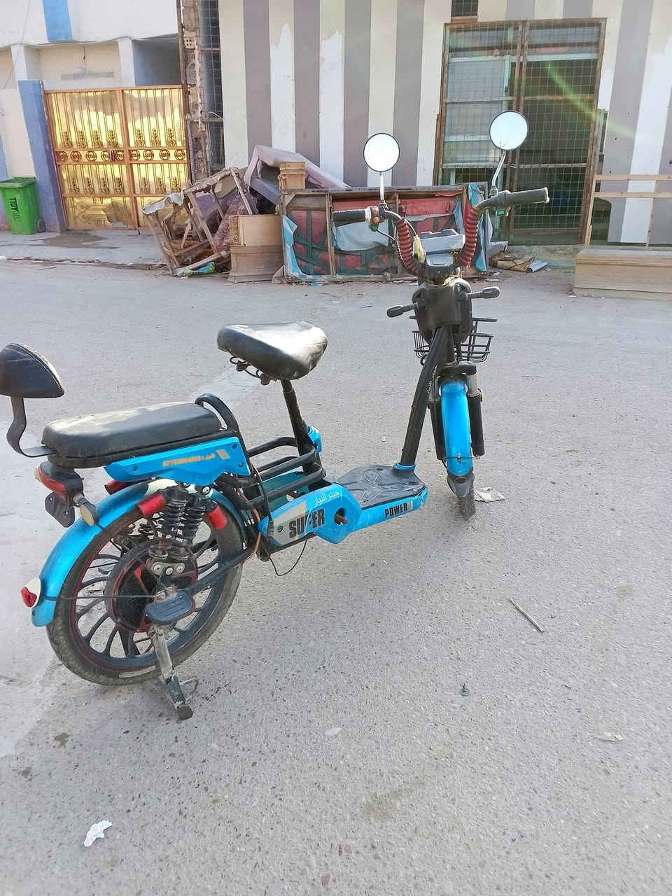 دراجه شحن للبيع نقصها بطاريات السعر 125 وبيها مجال مكاني بغداد رقمي ***********
