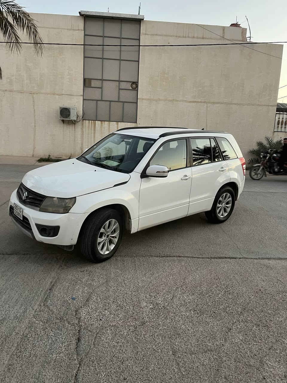 السلام عليكم سازوكي فيتاره ياباني 2014 رقم سليمانيه دولي هزه جديده  سياره مكفوله من صبغ وضربه بيه مكانين بارد فقط سياره مكينه تبريد حداديه جيد جدا 
سعر 107  للبيع او مراوس
***********
مكاني نجف
