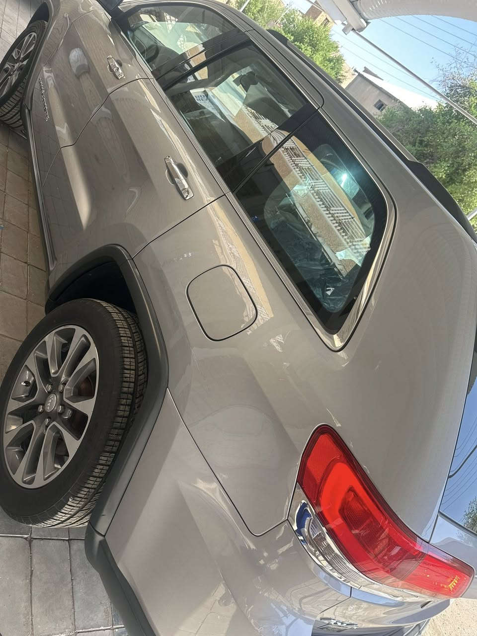 جيب كراند شيروكي 18
خليجي فول ١/١
ماشية ٨٢ الف
رقم بغداد الجديد باسمي
مكانها ميسان 
للاستفسار
***********
